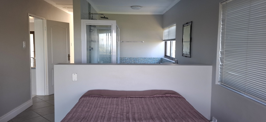 4 Bedroom Property for Sale in Beacon Bay Eastern Cape